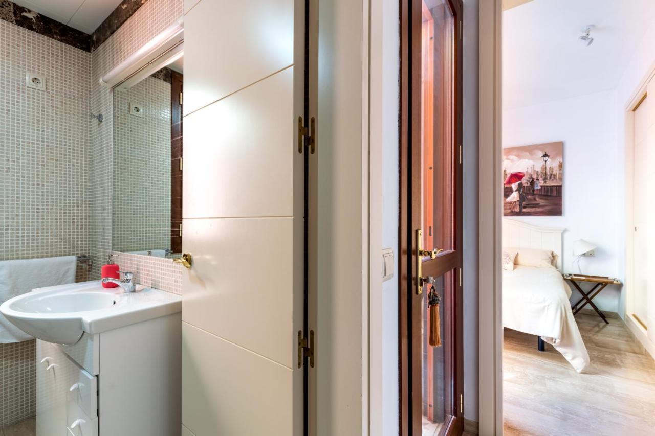 Veoapartment Estrella Siviglia Esterno foto